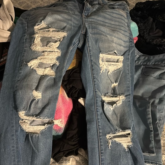 excellent condition AE 14S next level stretch ripped jeans - Picture 1 of 3